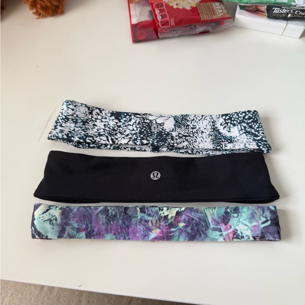 Lululemon Athletica Black and Patterned Headbands